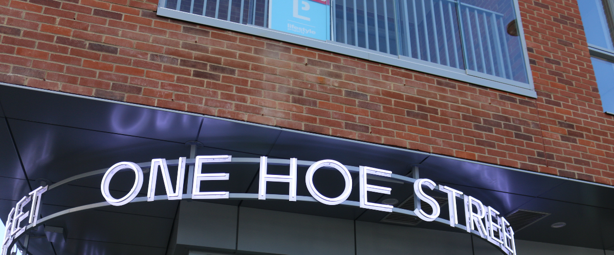 One Hoe Street